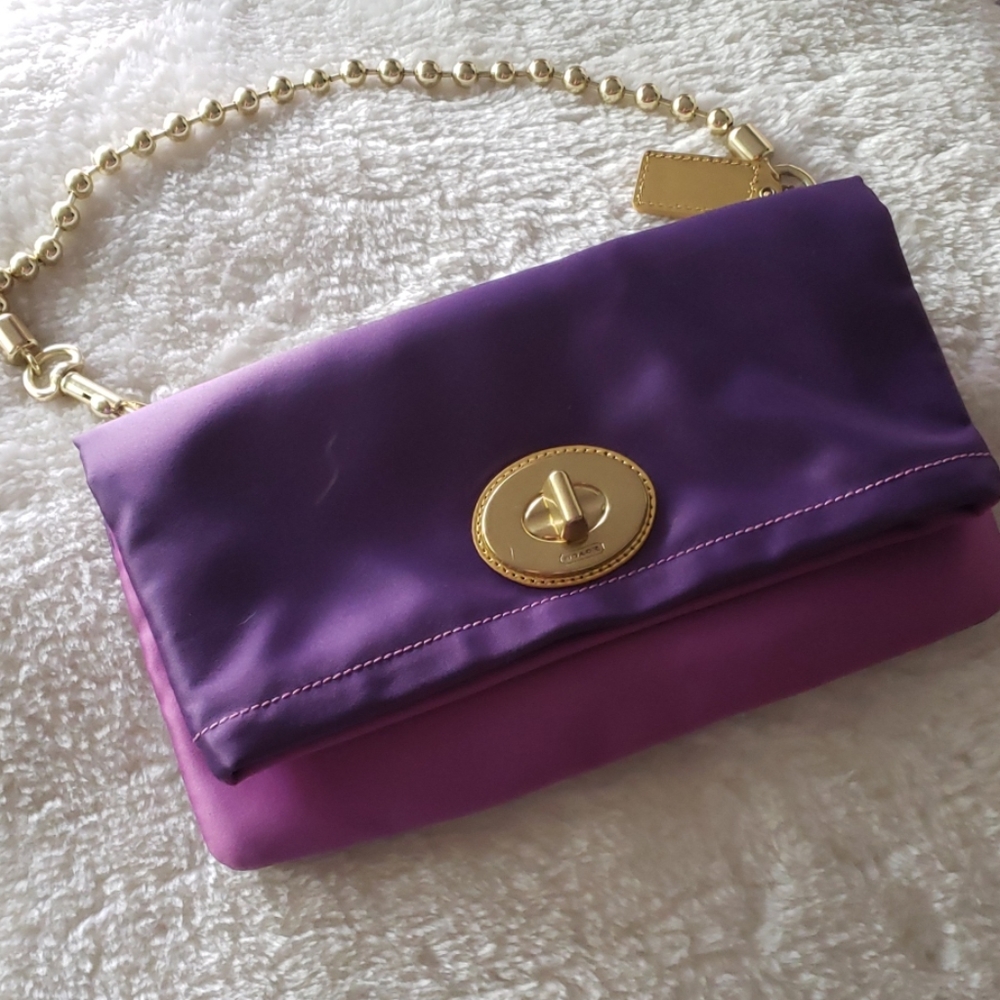 *clearout* Purple coach clutch